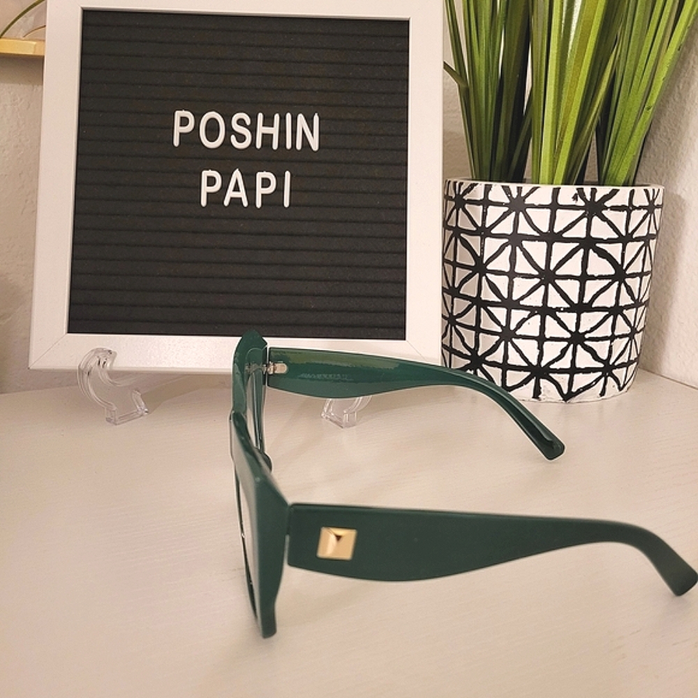 Stylish Green Sunglasses - Picture 5 of 7